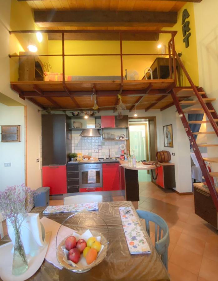 Ca' Tomassino Holiday Apartments Urbino Exteriör bild