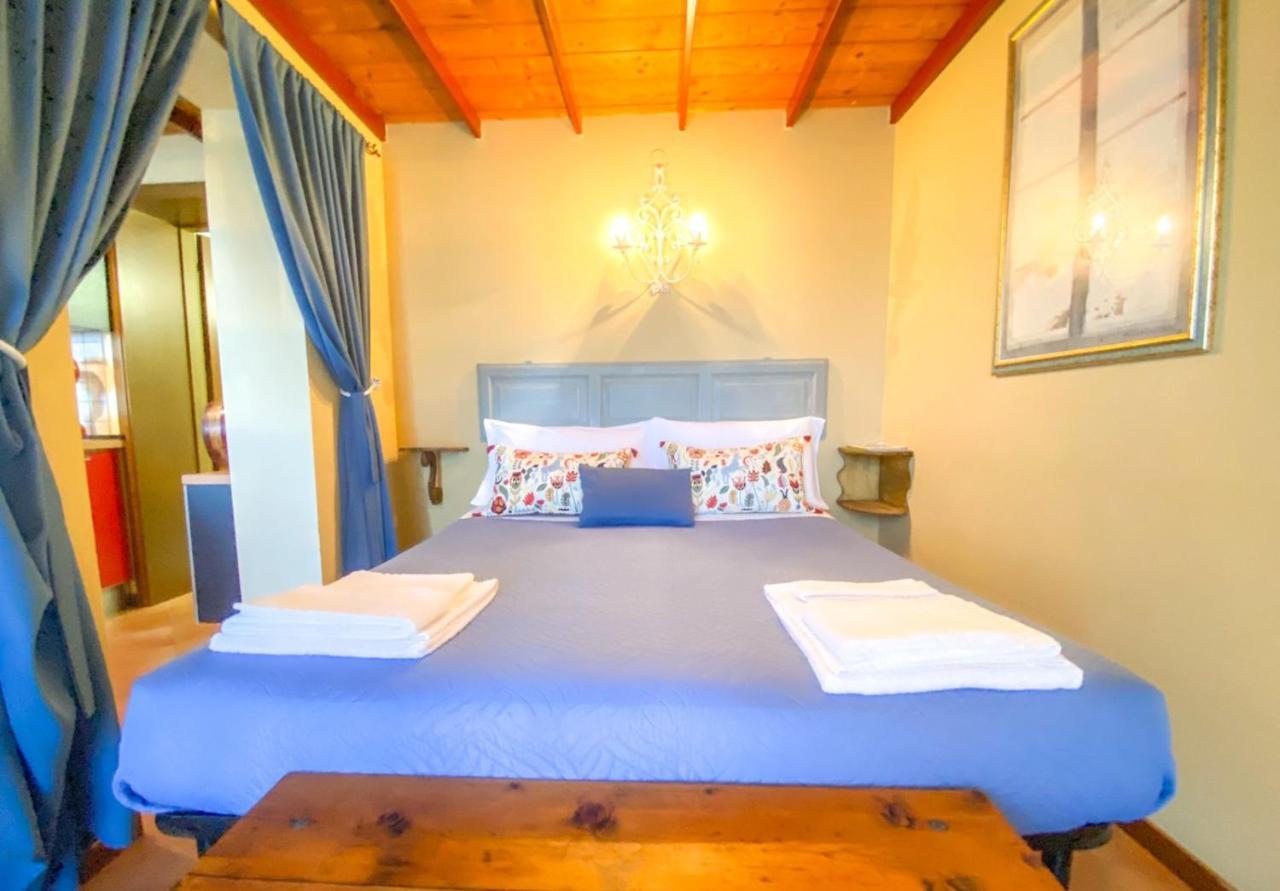 Ca' Tomassino Holiday Apartments Urbino Exteriör bild